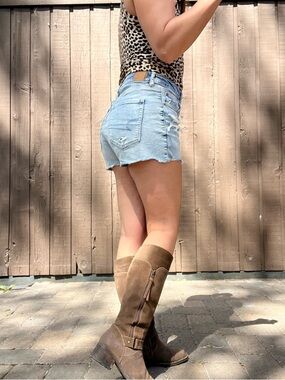 American Eagle Outfitters Light Wash Distressed Denim Shorts - Blue